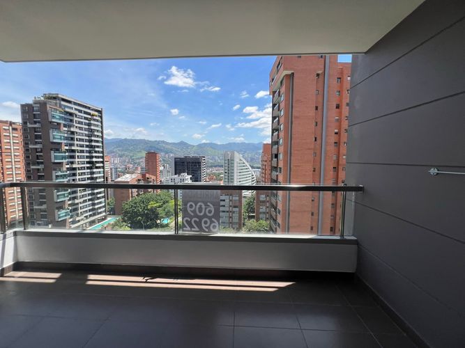 Apartamento de 3 alcobas en arriendo en El Poblado, Medellín, 169 m² · foto 9 de 20