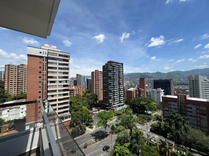 Apartamento de 3 alcobas en arriendo en El Poblado, Medellín, 169 m² · foto 17 de 20