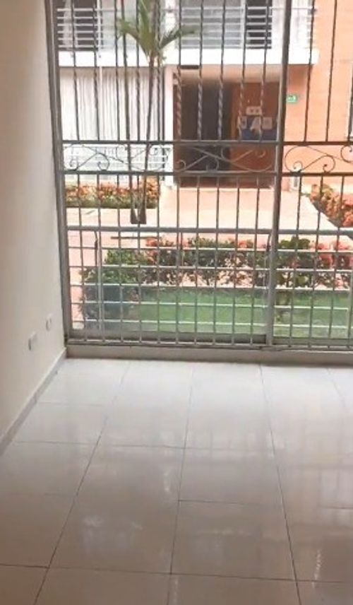 Apartamento en venta en Valle Del Lili, Cali · foto 5 de 11