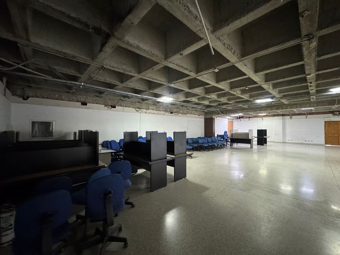 Oficina en arriendo en El Poblado, Medellín, 448 m² · foto 16 de 20