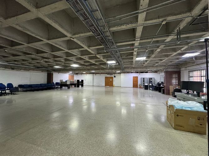 Oficina en arriendo en El Poblado, Medellín, 448 m² · foto 19 de 20