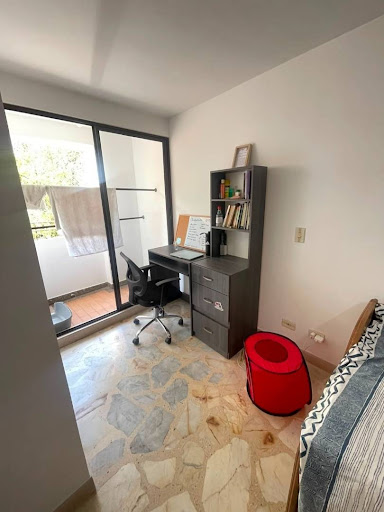 Apartamento en arriendo en Los Colores, Medellín · foto 6 de 13