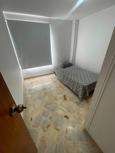 Apartamento en arriendo en Los Colores, Medellín · foto 8 de 13
