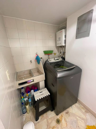 Apartamento en arriendo en Los Colores, Medellín · foto 12 de 13