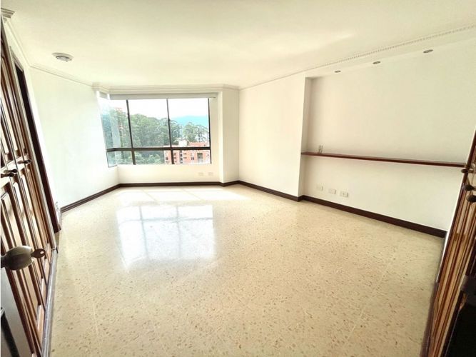 Apartamento de 3 alcobas en venta en Alejandría, Medellín, 127 m² · foto 11 de 24