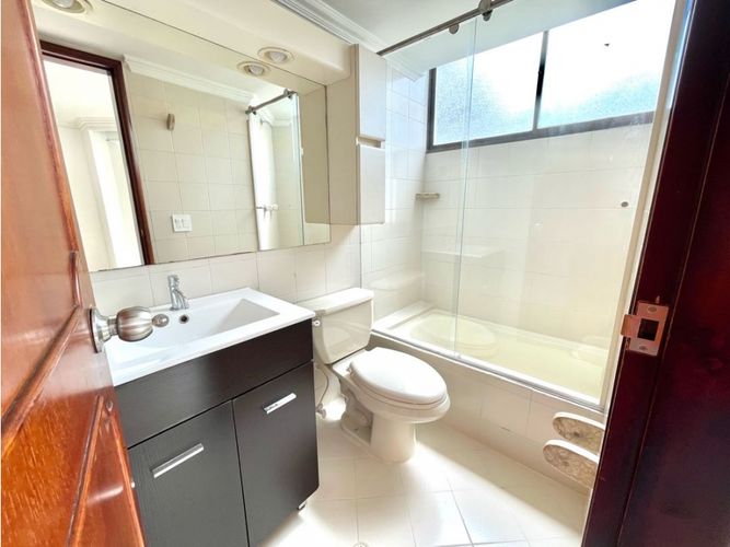 Apartamento de 3 alcobas en venta en Alejandría, Medellín, 127 m² · foto 14 de 24