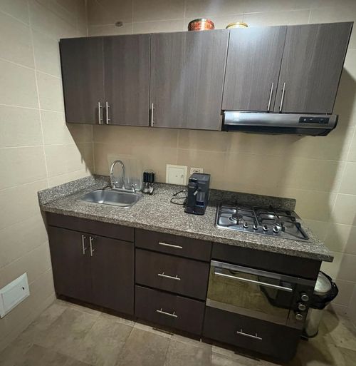 Apartaestudio en venta en Quinta Paredes, Bogotá, 34 m² · foto 12 de 18