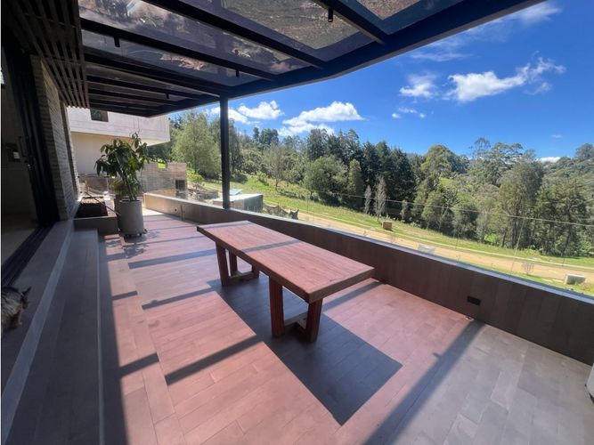 Casa de 3 alcobas en arriendo en Las Palmas, Envigado, 331 m² · foto 5 de 24