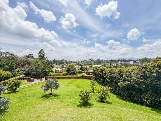 Casa de 5 alcobas en venta en El Tablazo, Rionegro, 472 m² · foto 10 de 13