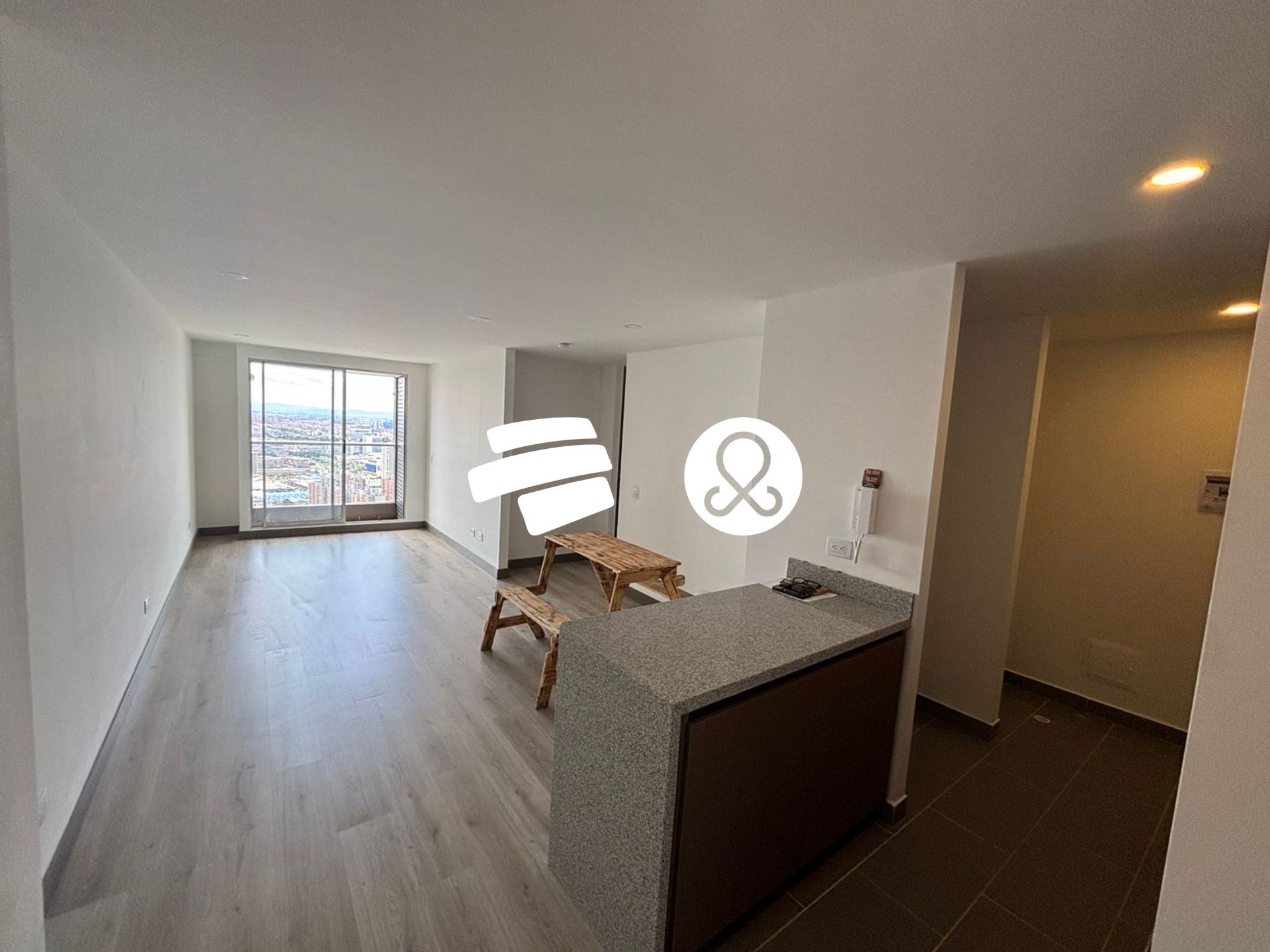 Apartamento en venta en San Victorino, Bogotá · foto 3 de 14