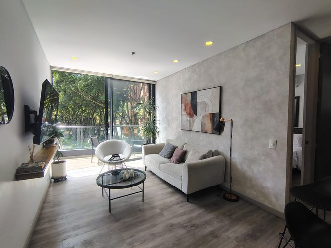 Apartamento de 2 alcobas en venta en El Poblado, Medellín, 71 m² · foto 1 de 18