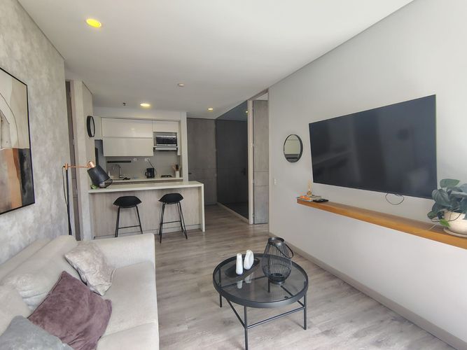 Apartamento de 2 alcobas en venta en El Poblado, Medellín, 71 m² · foto 11 de 18
