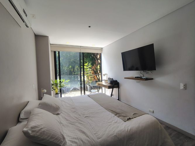 Apartamento de 2 alcobas en venta en El Poblado, Medellín, 71 m² · foto 10 de 18