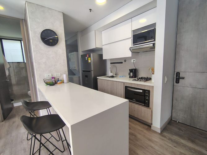 Apartamento de 2 alcobas en venta en El Poblado, Medellín, 71 m² · foto 12 de 18