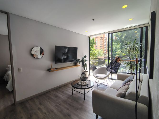 Apartamento de 2 alcobas en venta en El Poblado, Medellín, 71 m² · foto 17 de 18