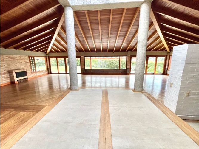 Casa de 4 alcobas en venta en Loma Del Escobero, Envigado, 750 m² · foto 7 de 24