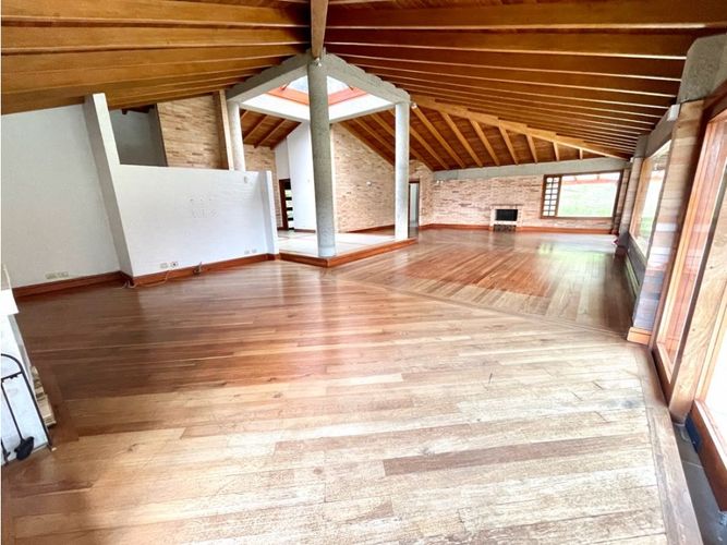 Casa de 4 alcobas en venta en Loma Del Escobero, Envigado, 750 m² · foto 8 de 24