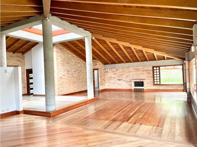 Casa de 4 alcobas en venta en Loma Del Escobero, Envigado, 750 m² · foto 9 de 24