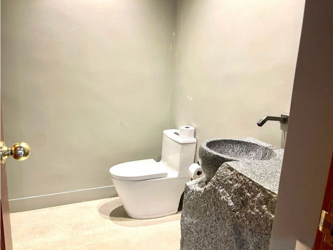 Casa de 4 alcobas en venta en Loma Del Escobero, Envigado, 750 m² · foto 23 de 24