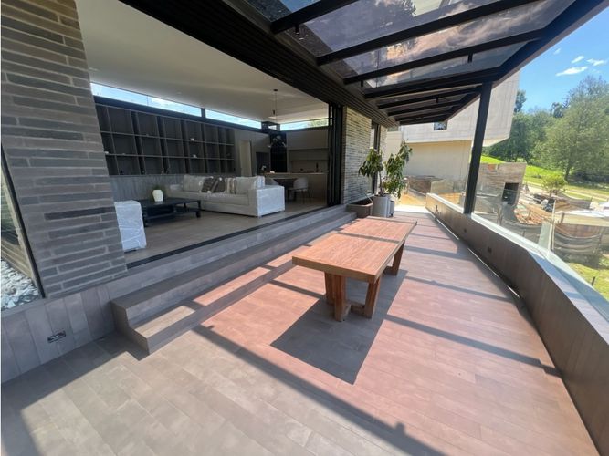 Casa de 3 alcobas en venta en Las Palmas, Envigado, 331 m² · foto 6 de 24