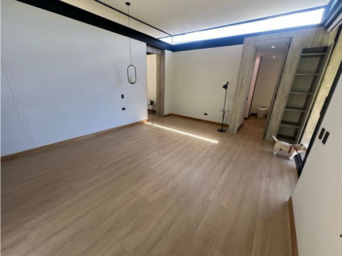 Casa de 3 alcobas en venta en Las Palmas, Envigado, 331 m² · foto 16 de 24