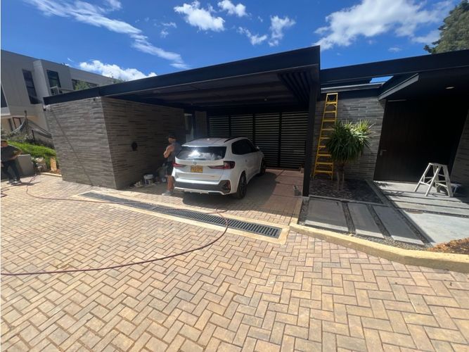 Casa de 3 alcobas en venta en Las Palmas, Envigado, 331 m² · foto 22 de 24