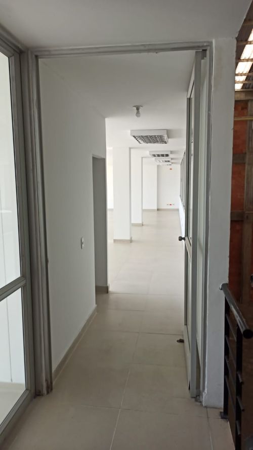 Bodega en arriendo en Siberia, Cota, 1300 m² · foto 23 de 24