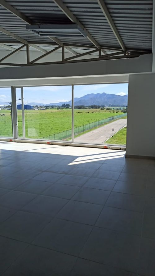 Bodega en arriendo en Siberia, Cota, 1300 m² · foto 12 de 24
