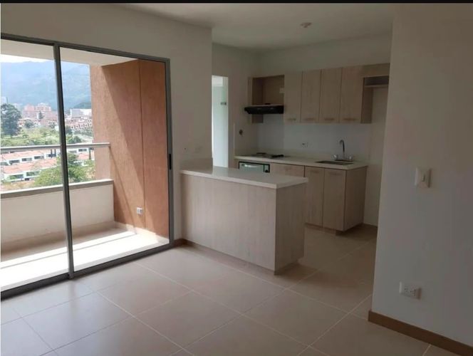 Apartamento de 2 alcobas en venta en Toledo, La Estrella, 68 m² · foto 4 de 24
