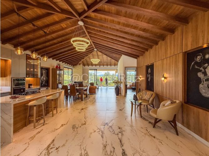 Casa de 2 alcobas en venta en San Antonio De Pereira, Rionegro, 310 m² · foto 4 de 17