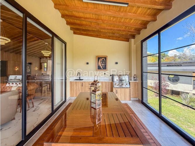 Casa de 2 alcobas en venta en San Antonio De Pereira, Rionegro, 310 m² · foto 16 de 17