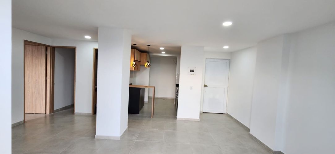 Apartamento de 2 alcobas en venta en Uribe, Yumbo, 78 m² · foto 8 de 16