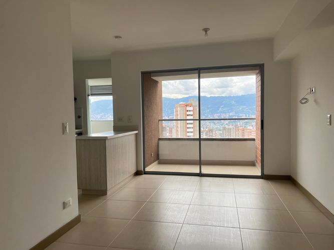 Apartamento de 2 alcobas en venta en Toledo, La Estrella, 60 m² · foto 4 de 24