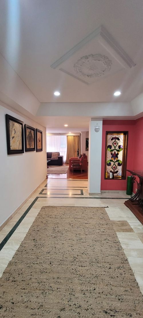 Apartamento de 4 alcobas en venta en Chicó Reservado, Bogotá, 276 m² · foto 12 de 24