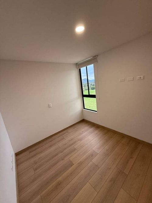 Apartamento de 3 alcobas en venta en Llano Grande, Rionegro, 66 m² · foto 6 de 16