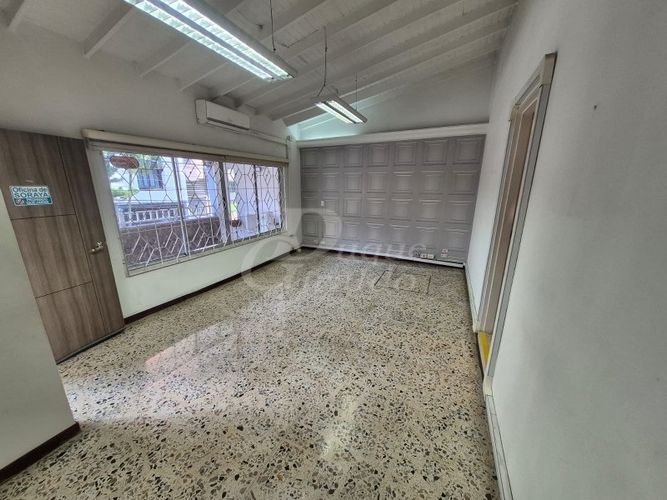 Casa de 5 alcobas en venta en Miravalle, Medellín, 350 m² · foto 10 de 24