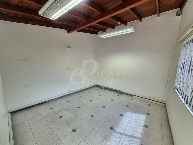Casa de 5 alcobas en venta en Miravalle, Medellín, 350 m² · foto 11 de 24