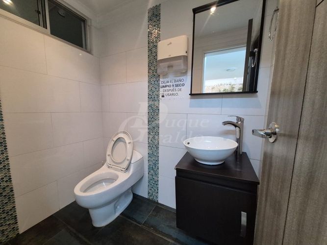 Casa de 5 alcobas en venta en Miravalle, Medellín, 350 m² · foto 15 de 24