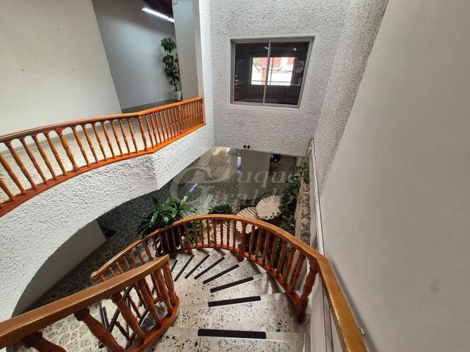 Casa de 5 alcobas en venta en Miravalle, Medellín, 350 m² · foto 22 de 24