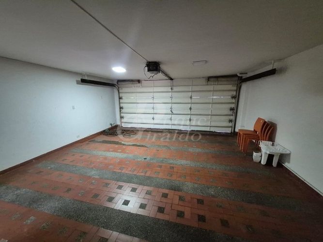 Casa de 5 alcobas en venta en Miravalle, Medellín, 350 m² · foto 23 de 24