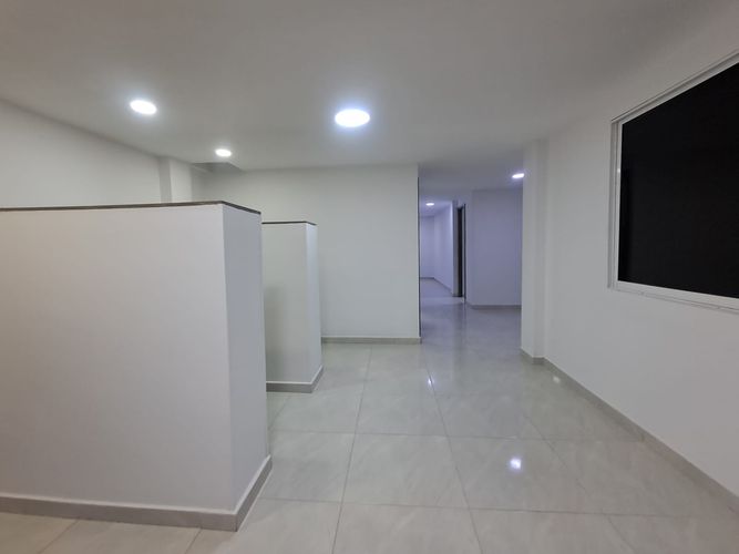 Bodega en arriendo en Sector Plaza De Bolivar, Pereira, 600 m² · foto 3 de 12