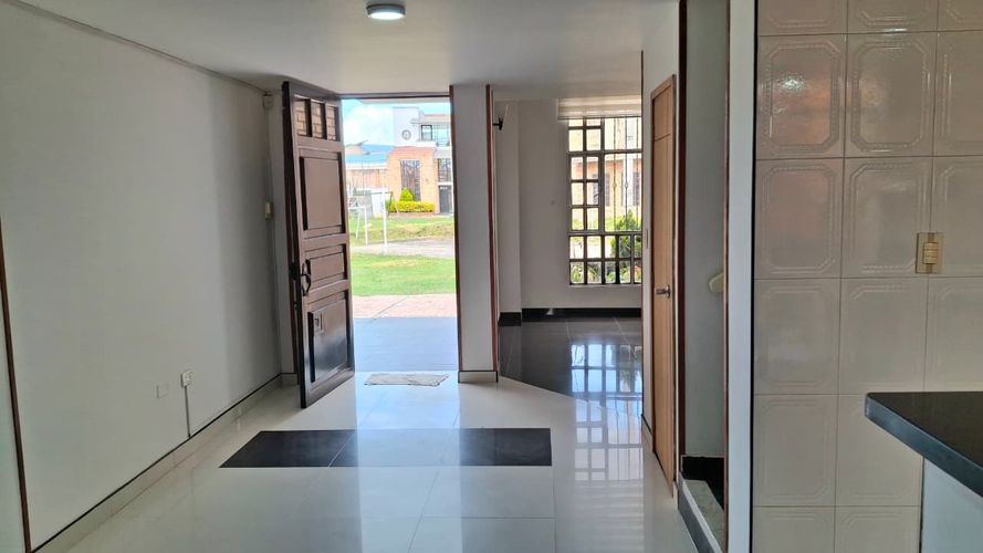 Casa de 3 alcobas en venta en Centro, Funza, 148 m² · foto 11 de 24