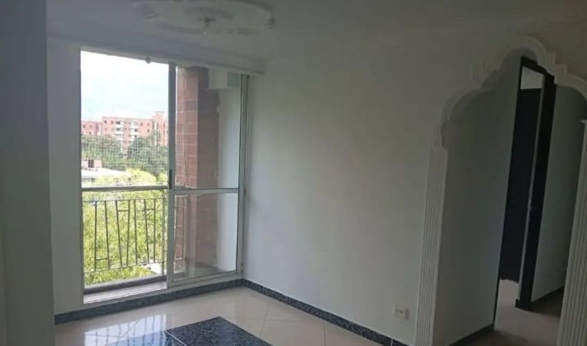 Apartamento de 2 alcobas en venta en Zona Rural, Itagüí, 53 m² · foto 2 de 24