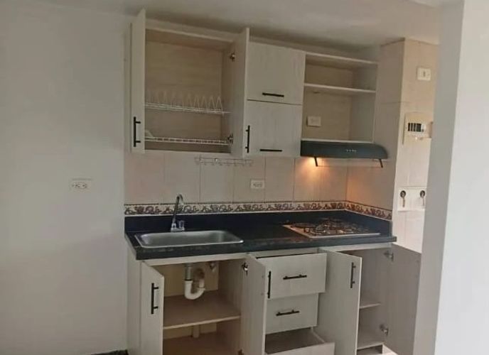 Apartamento de 2 alcobas en venta en Zona Rural, Itagüí, 53 m² · foto 3 de 24