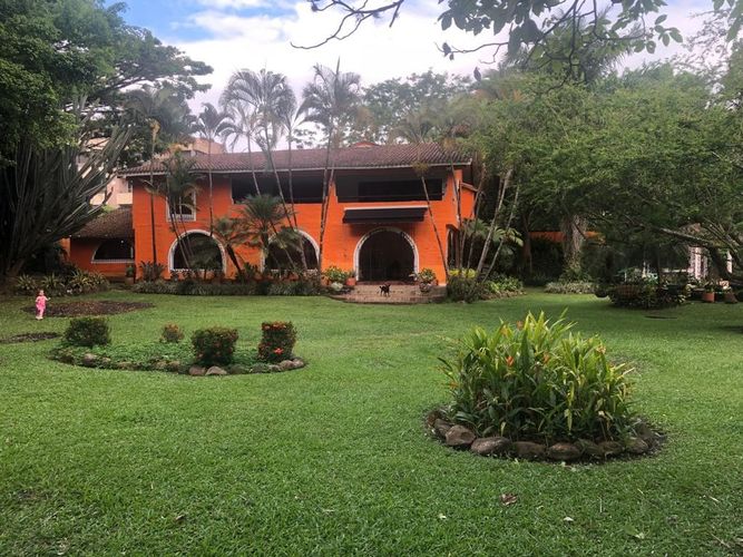 Casa de 4 alcobas en venta en Pance, Cali, 420 m² · foto 2 de 24
