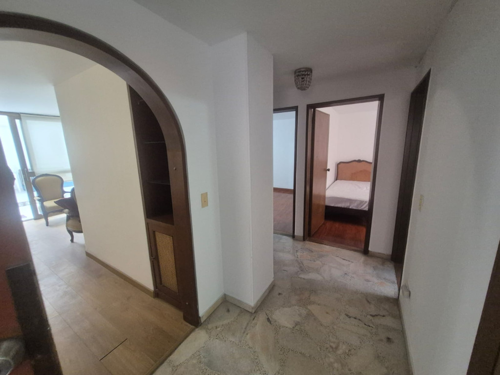Apartamento en venta en Caobos Salazar, Bogotá · foto 8 de 13