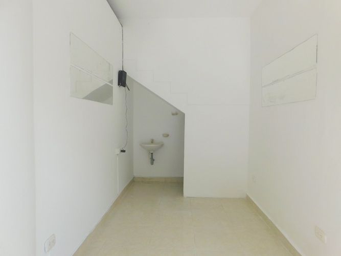 Local en arriendo en San Alonso, Bucaramanga, 18 m² · foto 2 de 3