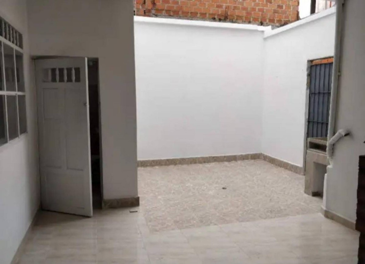 4BR House in Calasanz (267 m²) - 2