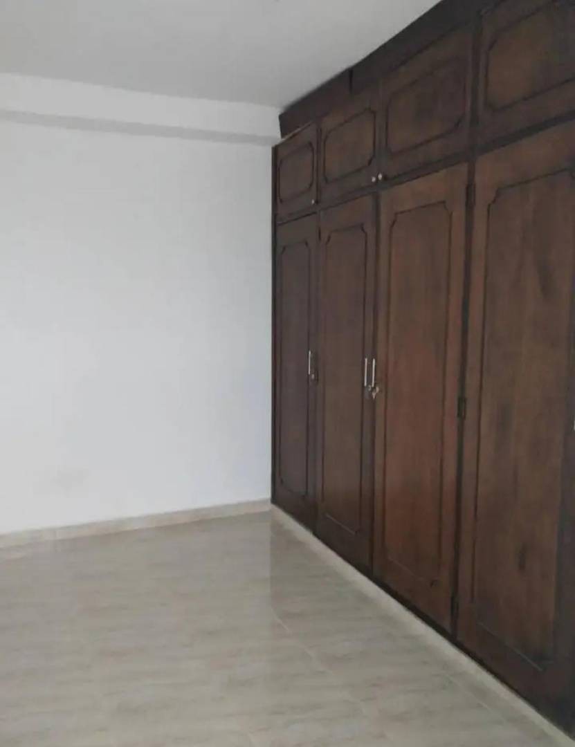 4BR House in Calasanz (267 m²) - 3