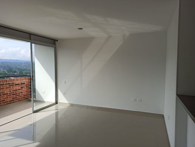Apartamento de 2 alcobas en venta en Cañaveral, Floridablanca, 78 m² · foto 3 de 17